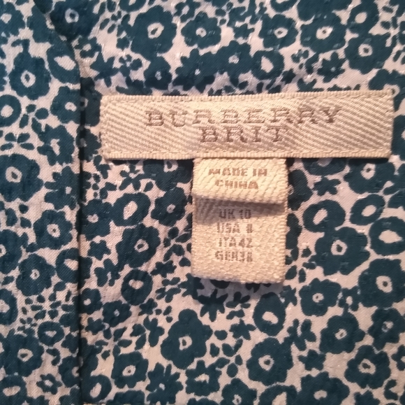 Burberry Brit 100% silk fully lined mini skirt US size 8, in teal floral print. - Picture 4 of 6